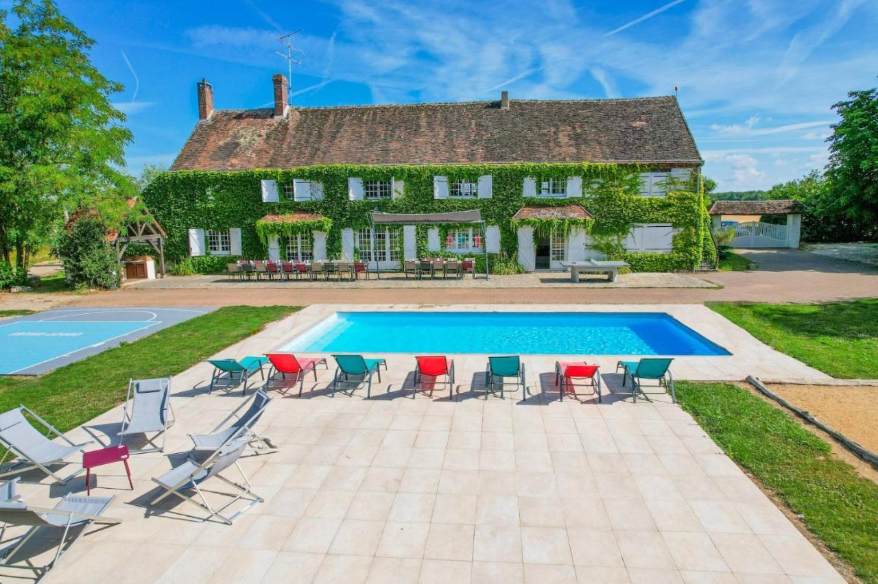 Crazy Villa Etisseaux 45 - Heated Pool - Volley Court - 1H30 Paris - 45P Saint-Maurice-sur-Aveyron Exterior photo